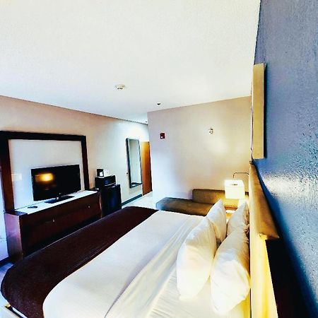 Baymont By Wyndham Hinesville Fort Stewart Area Bagian luar foto