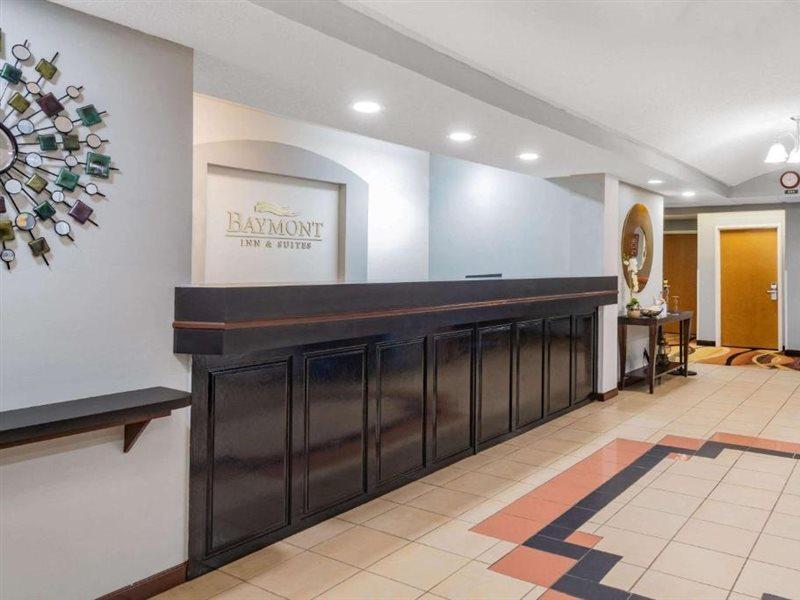 Baymont By Wyndham Hinesville Fort Stewart Area Bagian luar foto