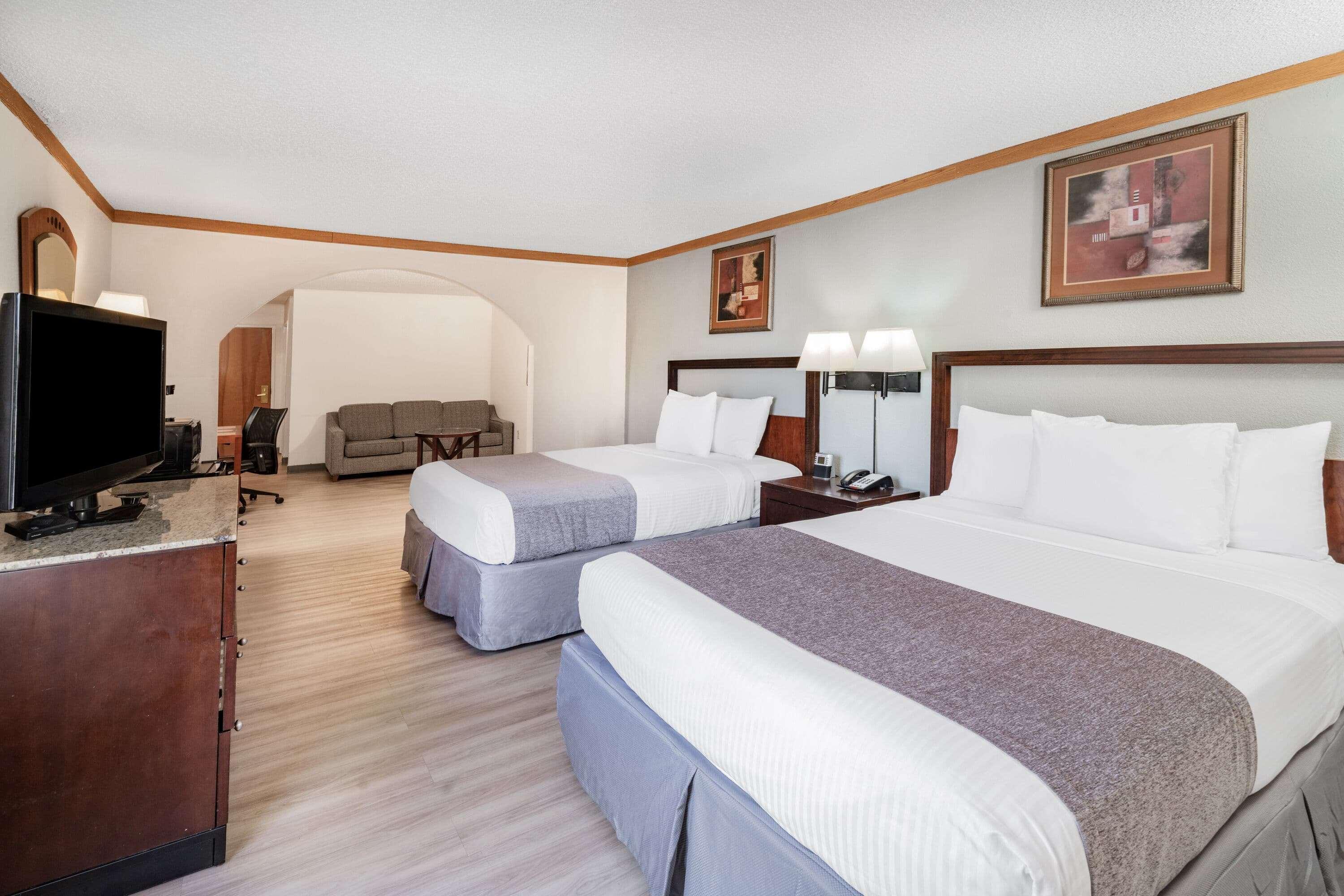 Baymont By Wyndham Hinesville Fort Stewart Area Bagian luar foto