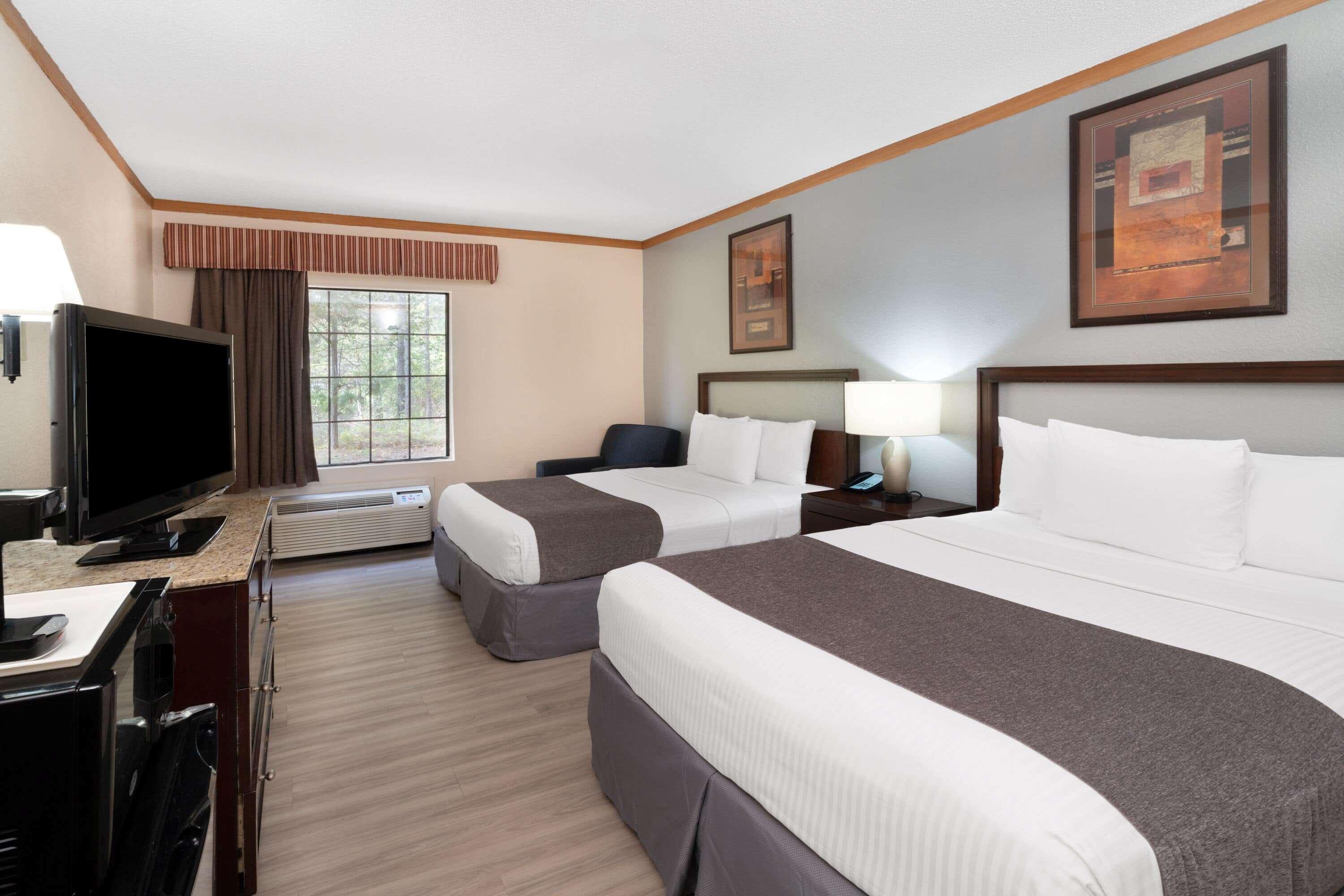 Baymont By Wyndham Hinesville Fort Stewart Area Bagian luar foto