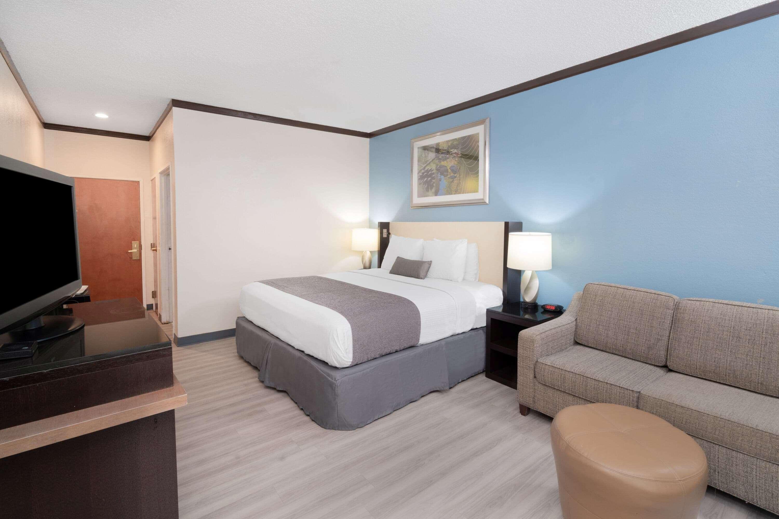 Baymont By Wyndham Hinesville Fort Stewart Area Bagian luar foto