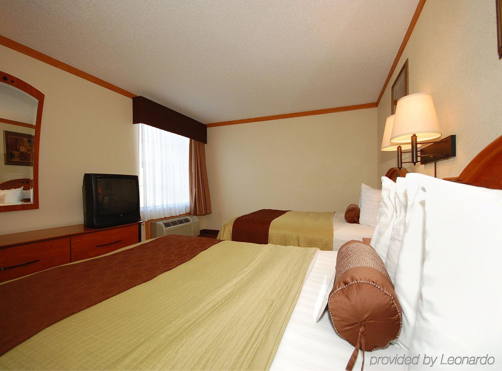 Baymont By Wyndham Hinesville Fort Stewart Area Ruang foto