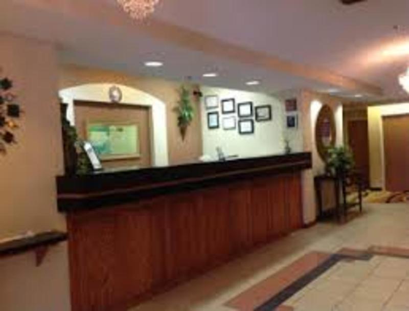 Baymont By Wyndham Hinesville Fort Stewart Area Bagian luar foto